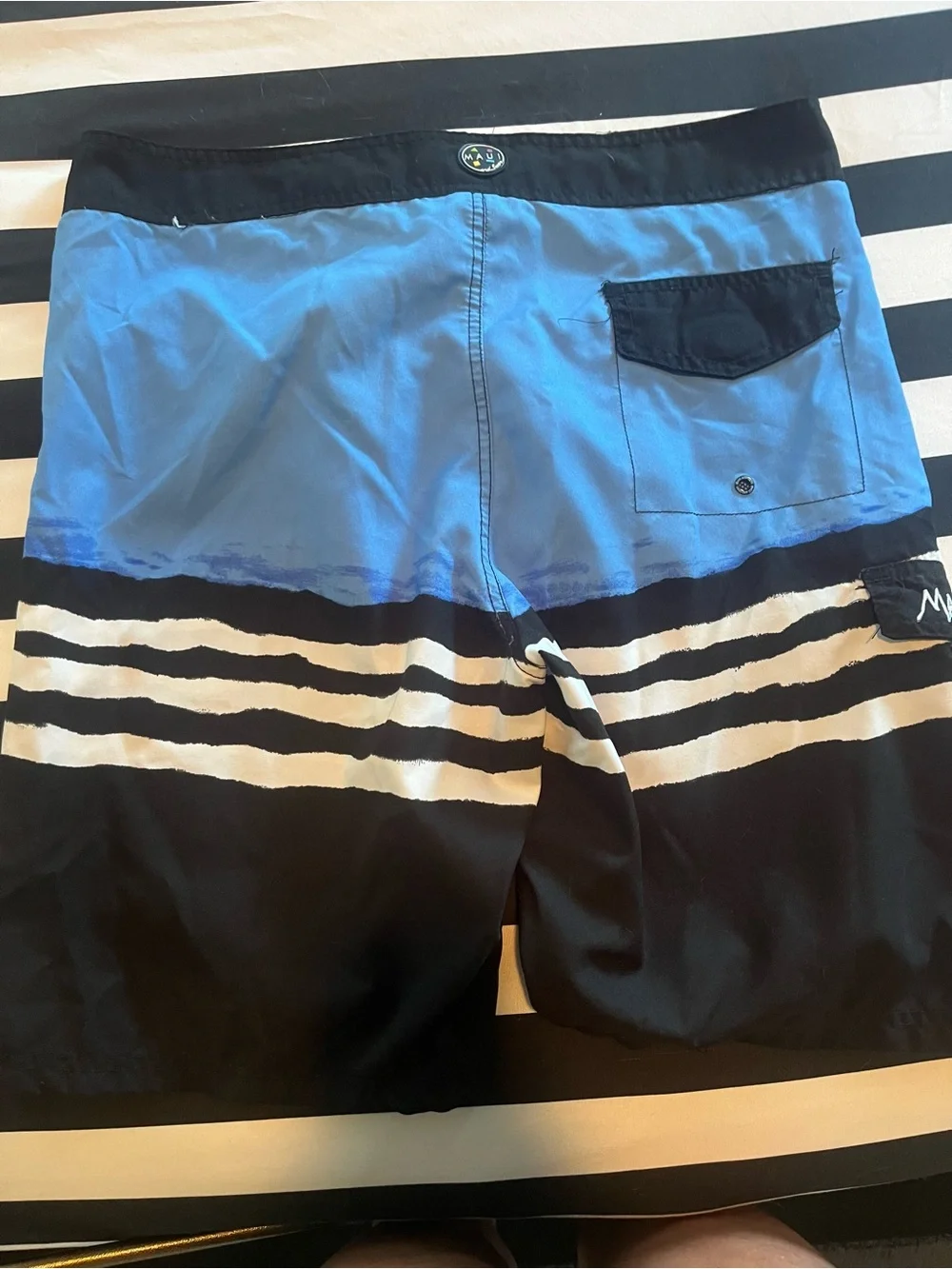 Maui and Sons Men's Blue and Black Striped Swim Trunks